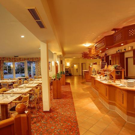 Hotel Montana Лауэнау Экстерьер фото